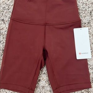 NWT Lululemon Wunder Train 8” short